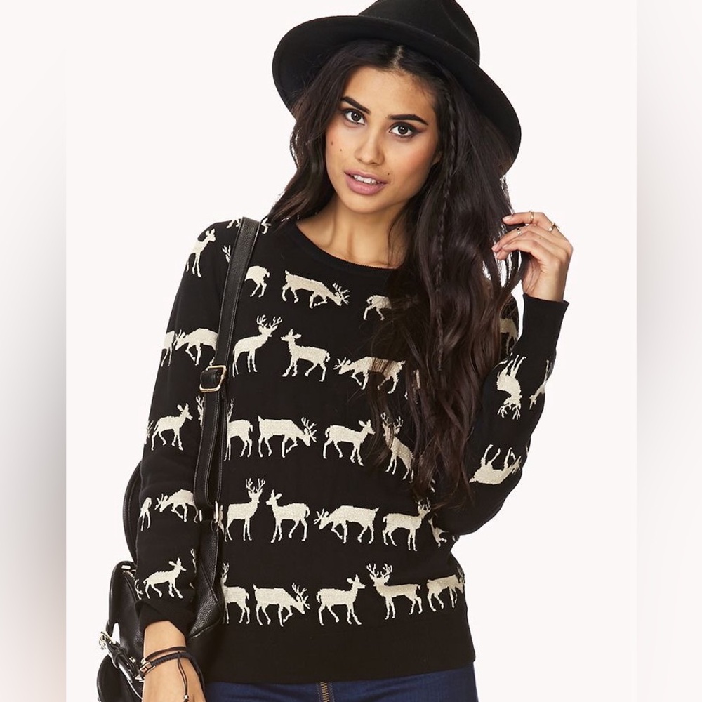 Forever 21 Reindeer Sweater in Black